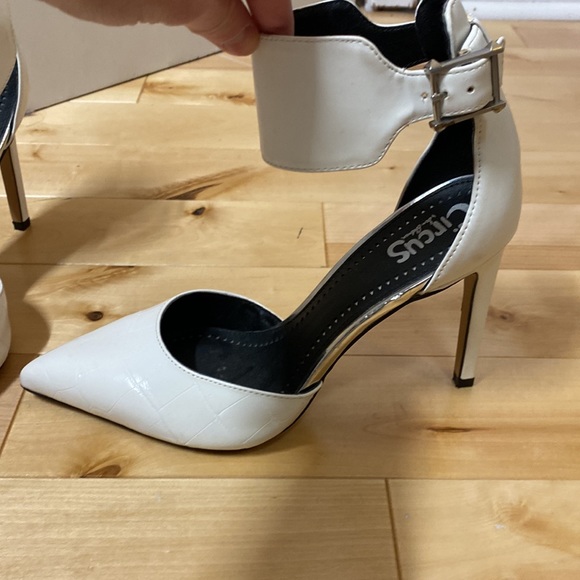 Circus Sam Edelman Heels in White size 7 - Picture 8 of 13